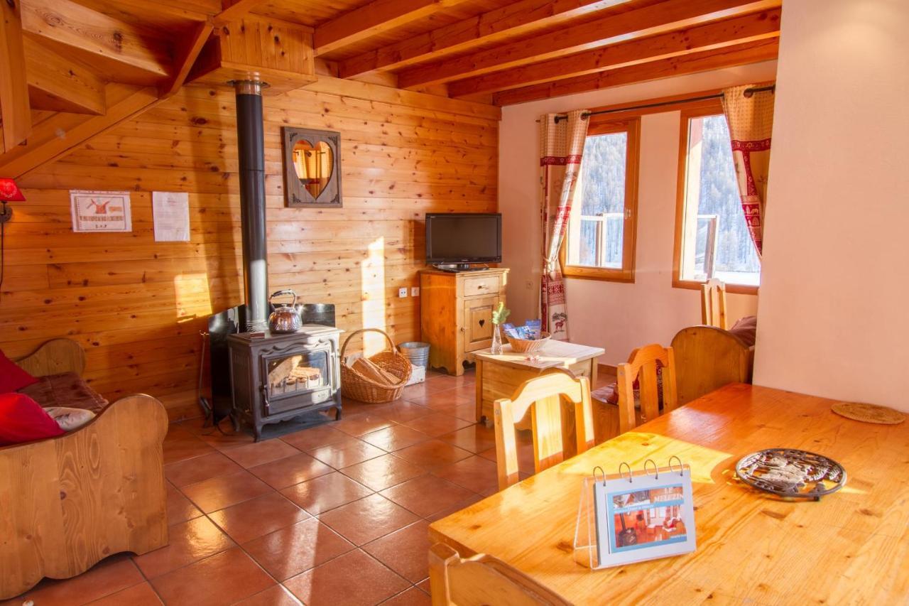 Chalet Le Melezin Hameau Des Chazals Nevache Hautes Alpes 外观 照片